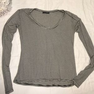 Brandy Melville long sleeve top
